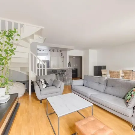 Lägenhet Loft A 15 Min Des Champs-elysees Paris Avec Parking Clichy